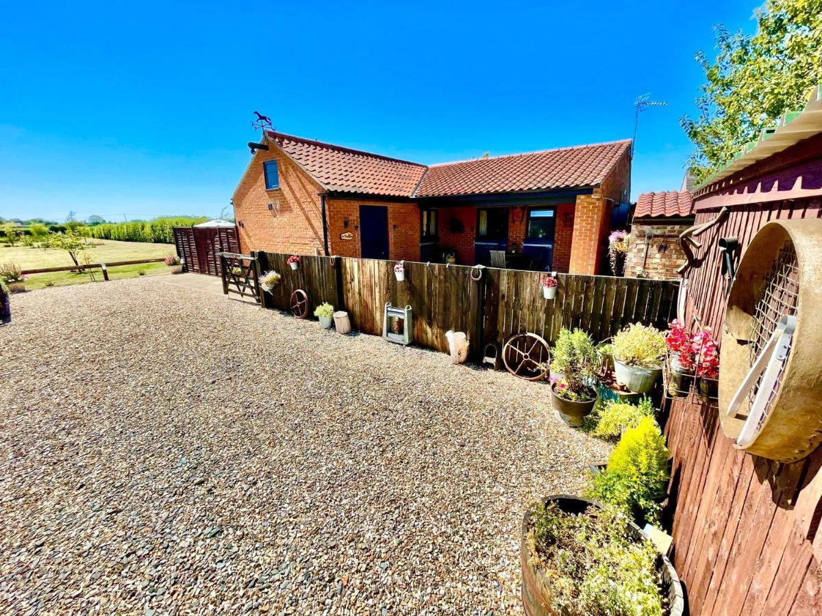 Вилла The Stables Firsby Экстерьер фото